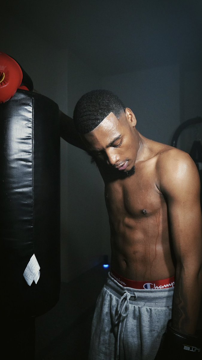 Ar'mon And Trey's tweet "Your legacy weight loss sold out last night