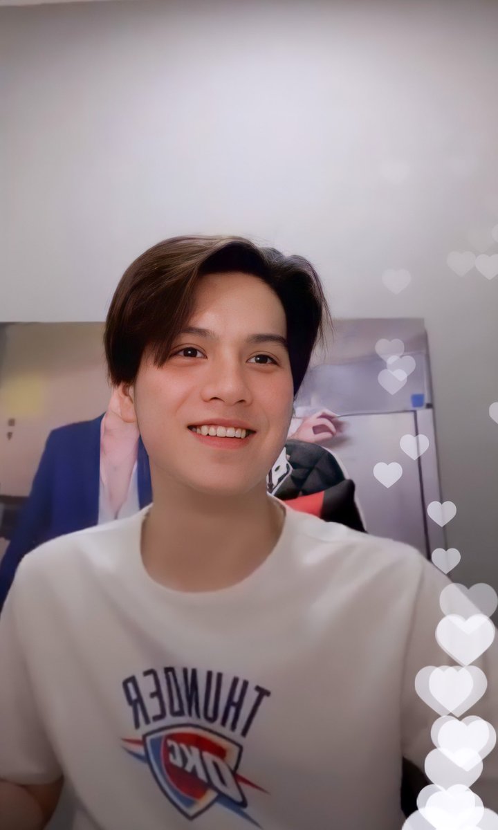 chirawan2543's tweet photo. 🎶 แค่คุณยิ้มทีไร ก็หวั่นไหวทุกที 🎶 #marcma โลกนี้โครตสดใส🌤 https://t.co/v6Czyt9wiK
