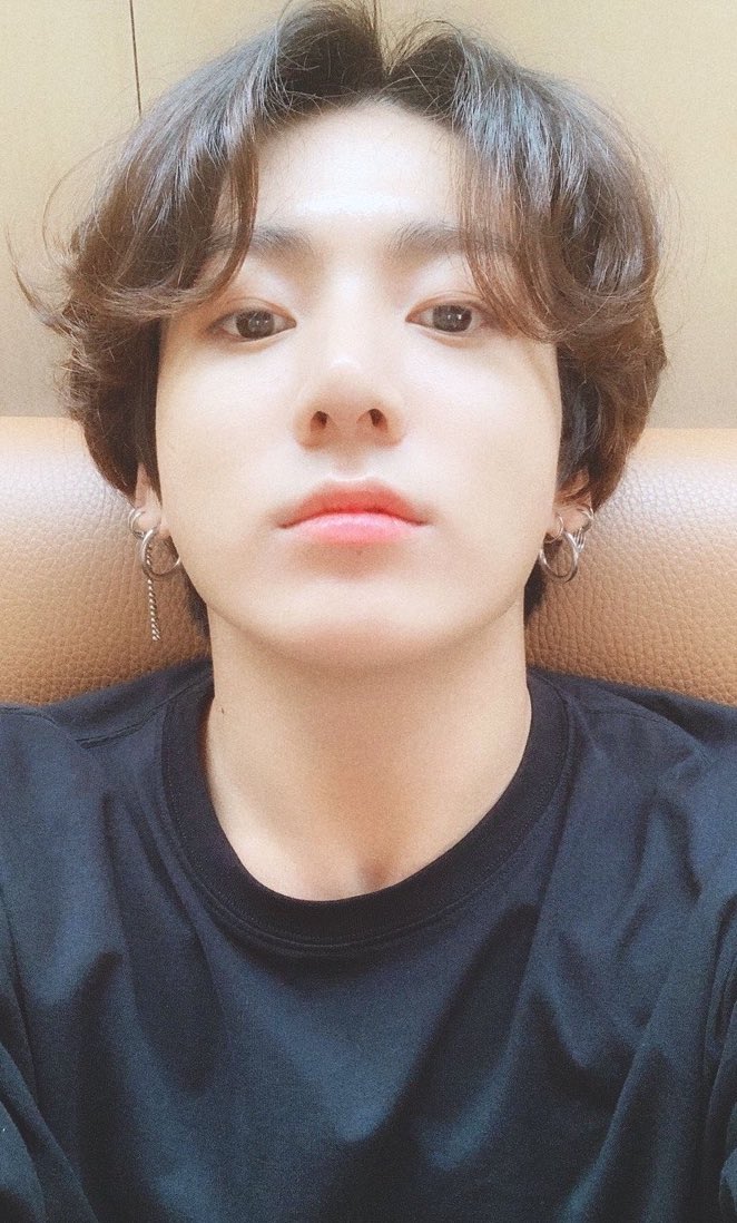 Munecavalerio's tweet image. My Mr Sweet Eyes &amp;amp; his 엄마ladybug 
🐞💜 #BTSARMYMom
#ARSD #ARMYSelcaDay @BTS_twt