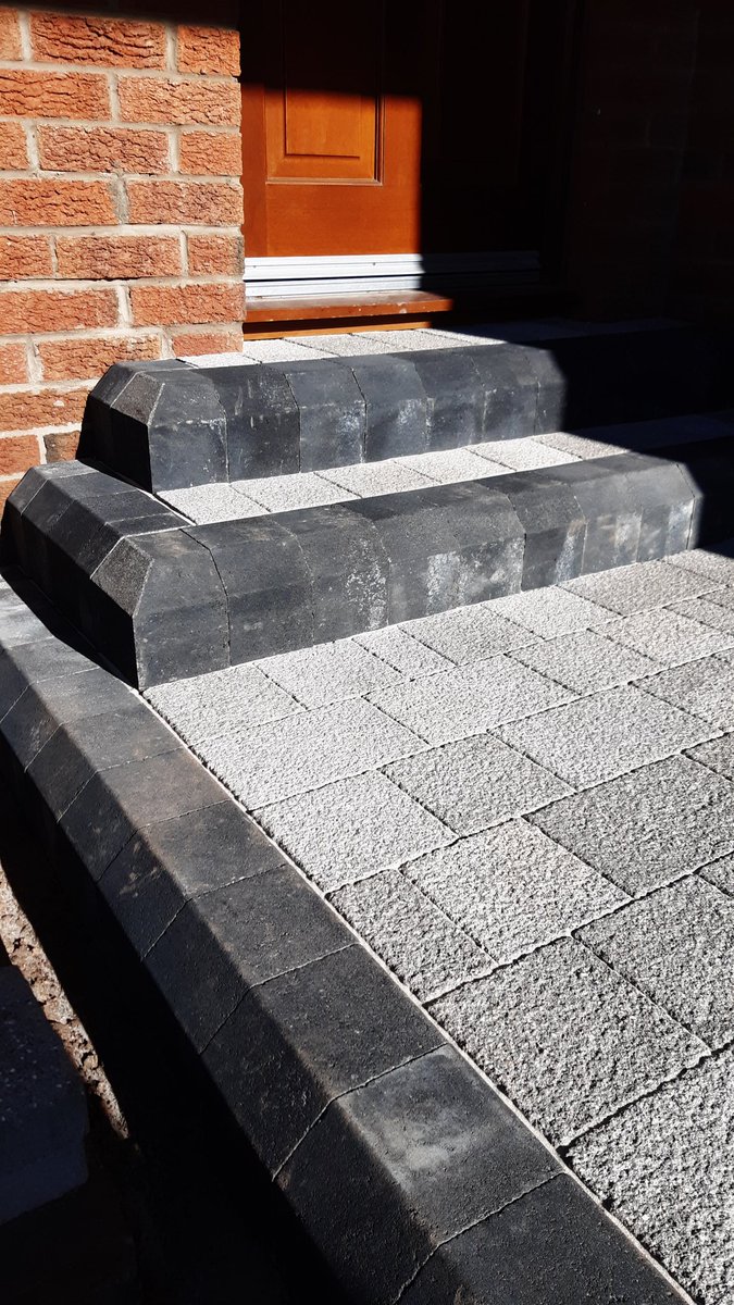 Sweeping paths and chunky steps.