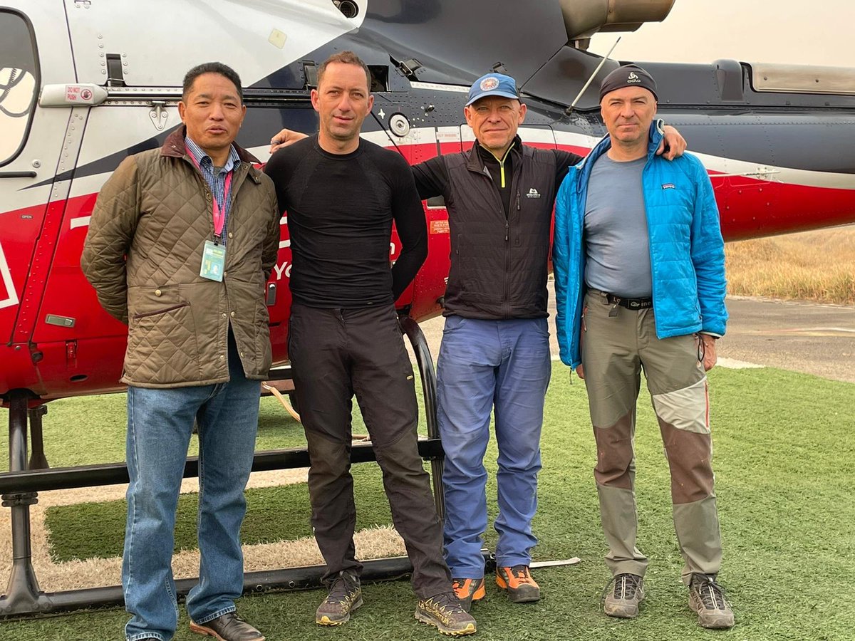 Horia went on to the base camp Dhaulagiri 4200 m. 
Yesterday he had a meeting with representatives of Ministry of Tourism, in Kathmandu. They gave him and his team the permission to climb to the top. In the coming days, the team will start the ascend to the superior base camps.