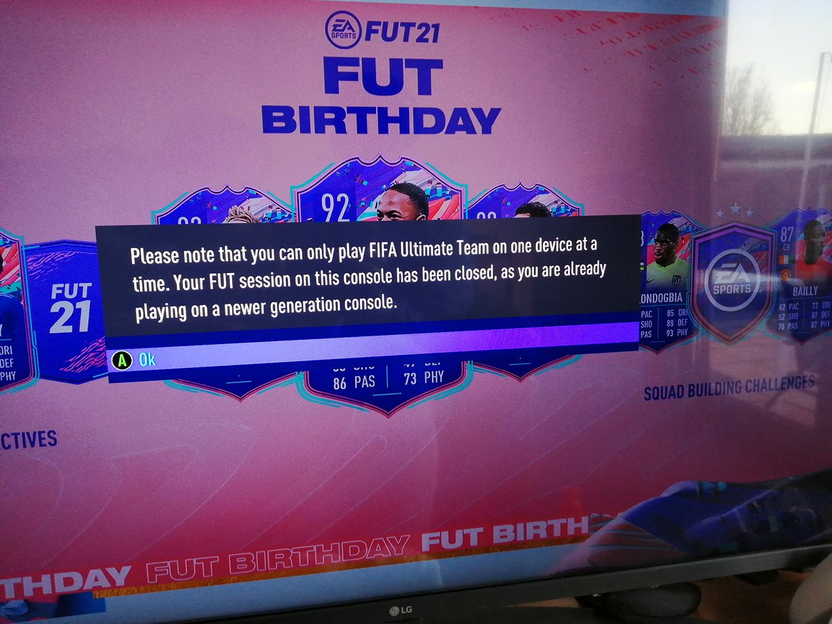 AndyCMasters's tweet image. Has anyone seen this error message on FiFa21 FUT, I don't even own a next generation console??? HELP #FIFA21 #FUT
