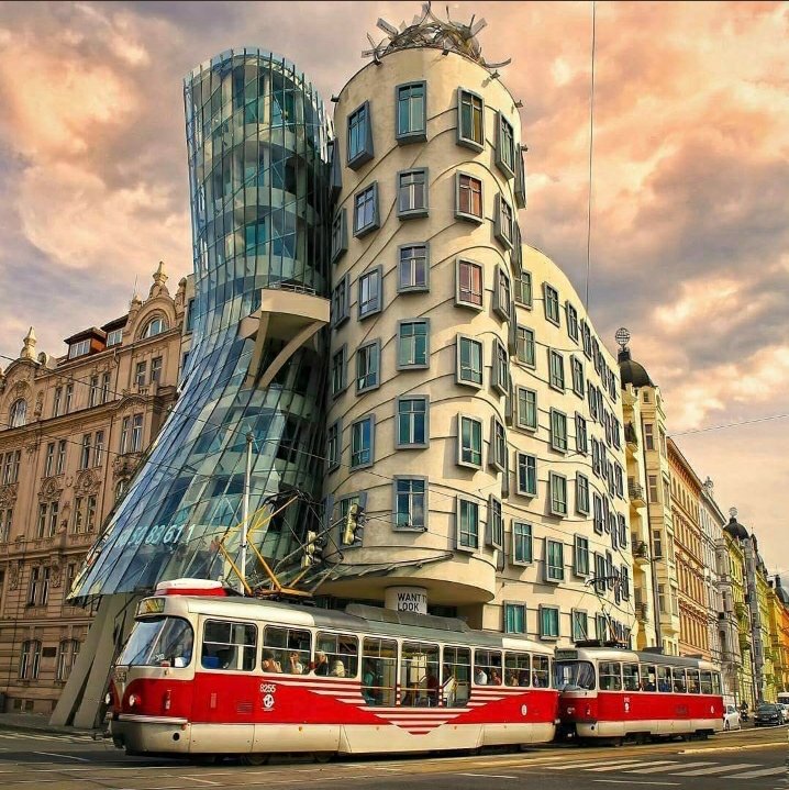 #dancinghouse
#Prague