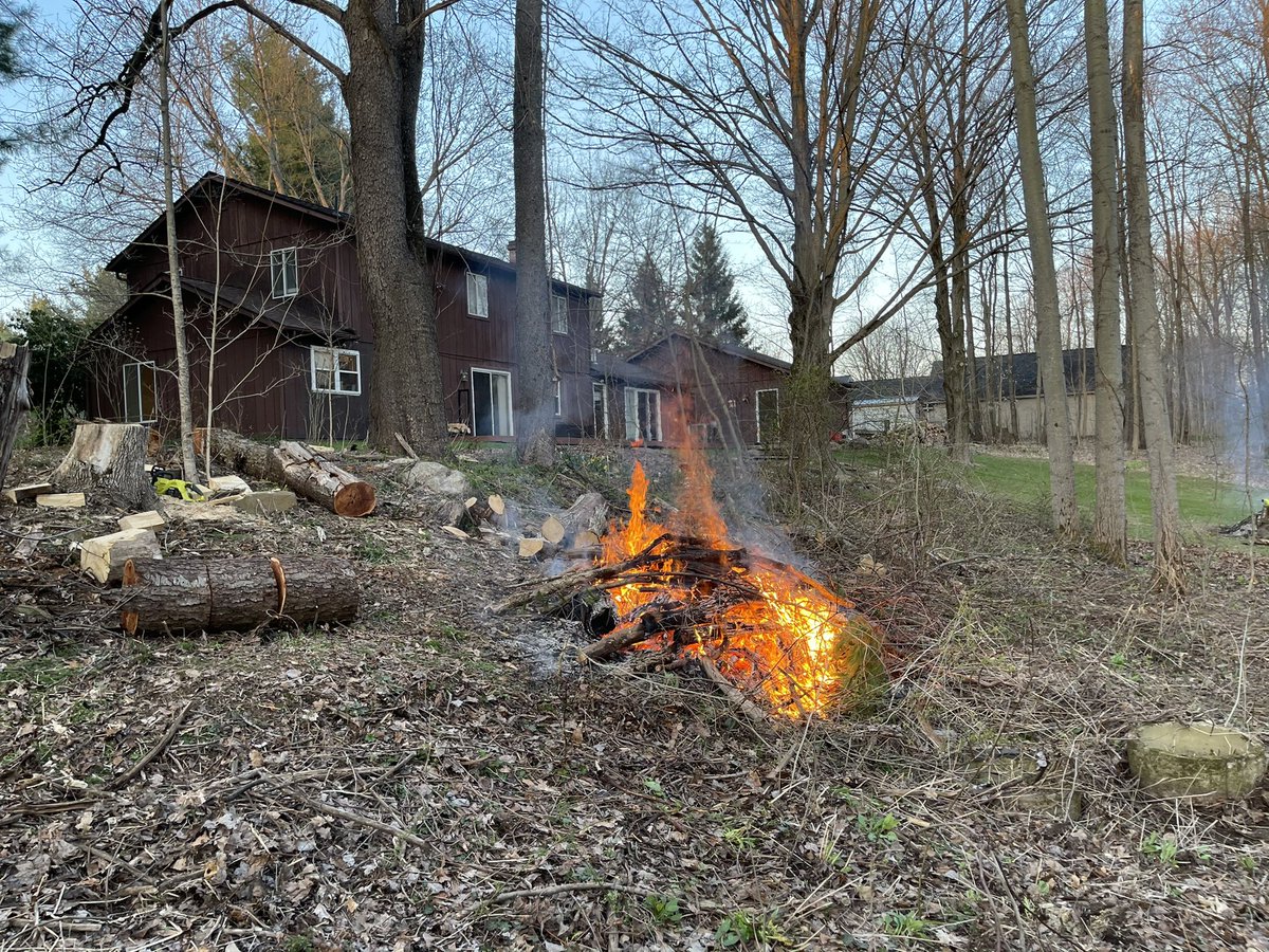 zzsmiller's tweet photo. #Manfire https://t.co/phPjgvcfyJ