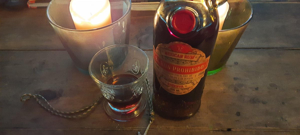 __DelMar__'s tweet image. Ich hab mir mal was fegönnt.
#Rumtime 🥃