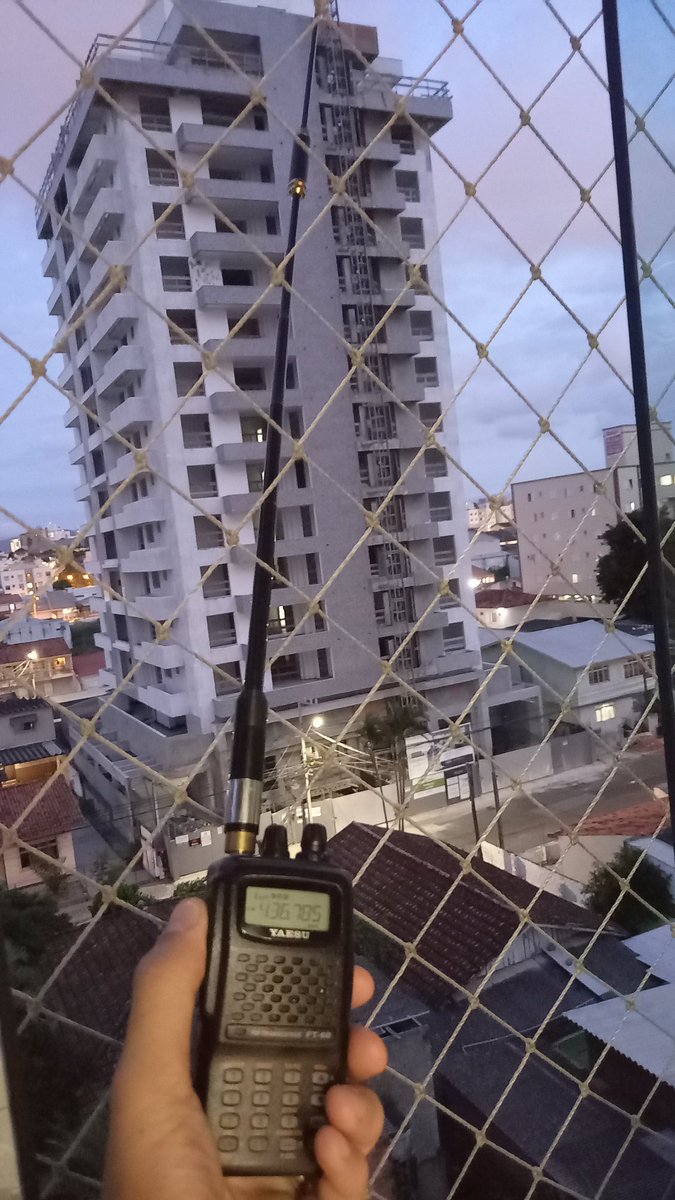 DCalearo's tweet photo. Contatos via sat FM hoje no #AO91 15UTC (sinal ótimo sem cortes) e #SO_50 1635UTC.
Contatos com #PY2PIM #PY2HZ @Py5Prestes e #LU7MBT no AO-91 e @Py5Prestes @lu3fca e #lw2dmr no SO-50. Contatos feitos c/ HT e antena telescópica. @AMSAT @1C_SO50 #hamradio #radioaficionados https://t.co/KiIQTum4dc