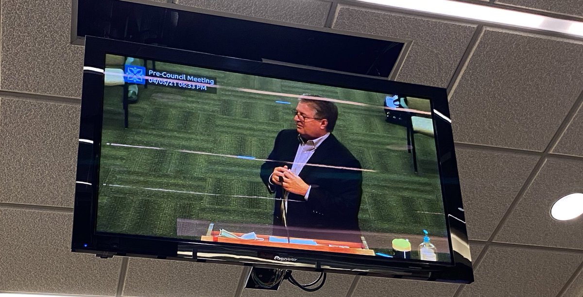 CoMo_Kristin's tweet image. Asked by city council member Skala about preemption of federal gun safety laws by #moleg, Gray suggests the attempts to nullify federal laws are unenforceable. Suggestion is that nullification bills are unconstitutional. #HB85