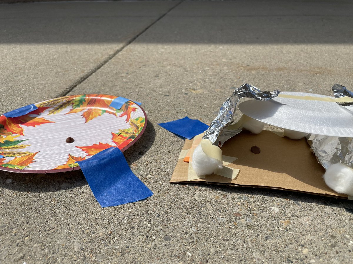 Does sun really make that big of a difference in heating/melting? The answer=yes! We experimented with this today as we created objects to keep our chocolate chip in the shade and prevent it from melting! ☀️☀️#funwithscience @BlueAshElem