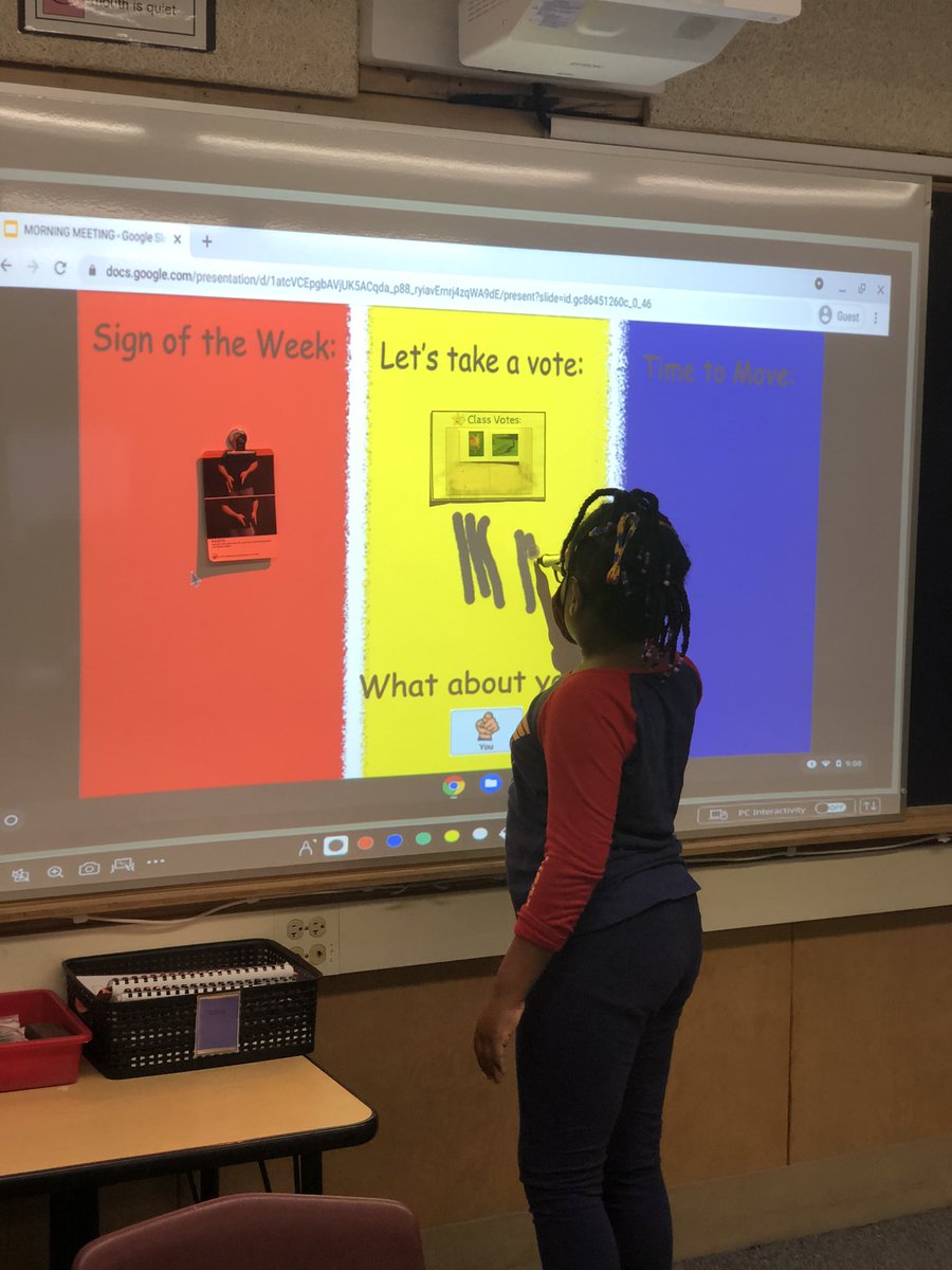 ShevonSullivan's tweet photo. Loving our new interactive projector! 🙌 🖥 💛 #VIP2021 #morningmeeting #LetsTakeAVote @BoydenSchool @ShannonSongin @janiceckelly https://t.co/rgQ6qAfduK