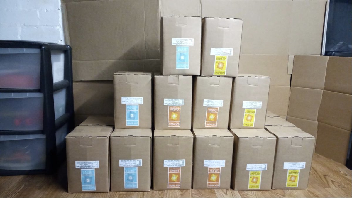 Escape_brewery's tweet photo. Just 2 boxes left for delivery on Thursday

1) Frank Morris - 4.5% Cascade Pale

2) Escapee No4 - Our brand new beer - 4.9% Oat Pale hopped with Azacca, Summit &amp; Chinook.

Each 5 litre box is £22 delivered throughout Bolton &amp; Chorley

Drop our page a DM to reserve yours now. https://t.co/IZPA3zsPPn