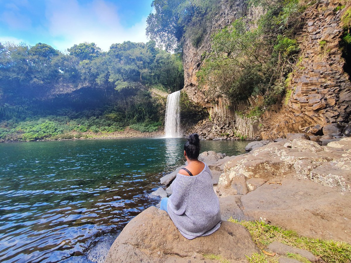 Simangavole_Sdh's tweet photo. Mon île me manque 💔 
#IleDeLaRéunion https://t.co/vYXJVsNtyu