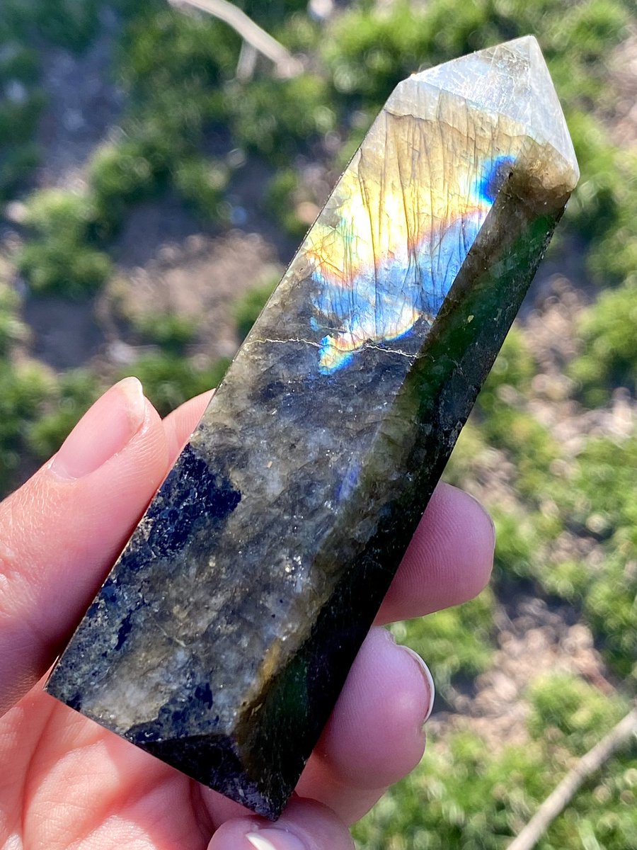 ✨Shop Update is LIVE!!✨

💞Introducing Blue Apatite towers to my shop, as well as additional Clear Quartz, and a limited restock of Labradorite towers!💞

etsy.com/shop/unsolveda…