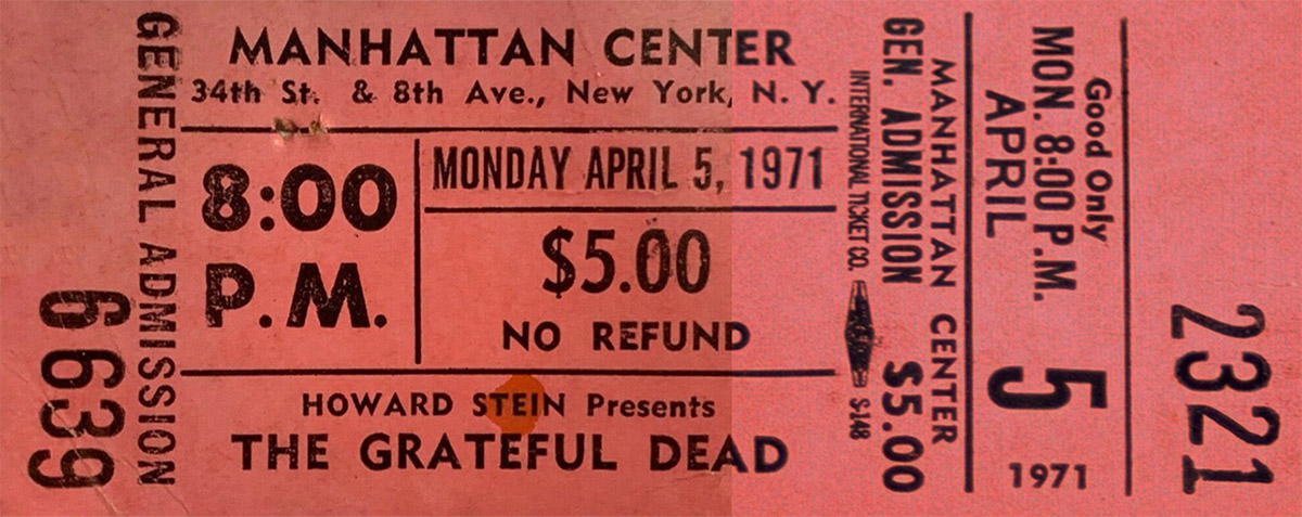 50 years ago tonight, night #2 of the packed-in grateful dead dance marathon at @ManhattanCenter (aka hammerstein ballroom). an energetic soundboard with 1 debut & a few cuts used on “skull & roses”: archive.org/details/gd1971… [1/6]