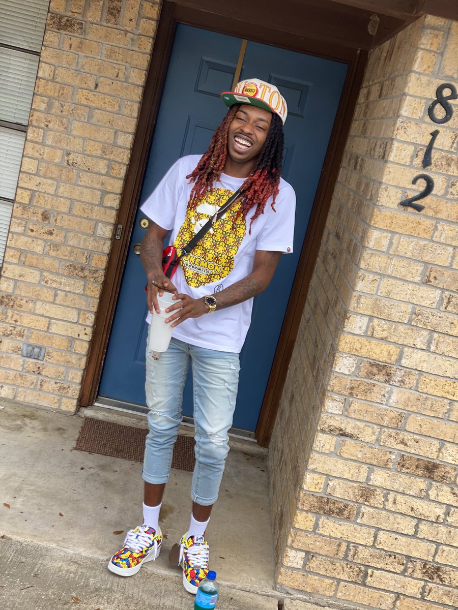 TyTDrizzle's tweet photo. Walking On Monkeys 🐒 It’s Bape On My Toes 🐵🌊 Before The Load Kame It Was Already Sold🏚
#3xSHIT #Gooy🤮 #LLK🕊#FreeThaMembers🔓 https://t.co/zAoWdbJ7ac