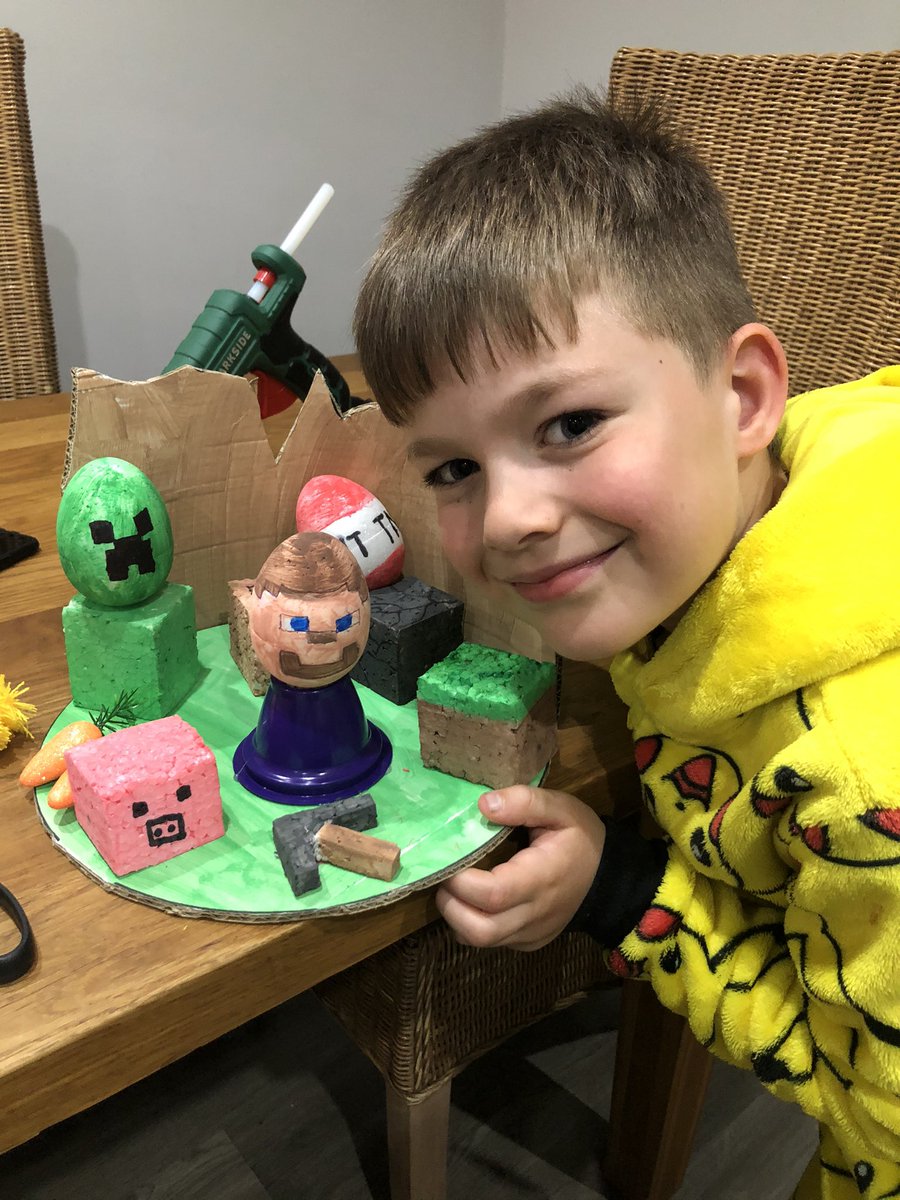FieldBlay's tweet photo. @Beaconrise1 Logan’s (2N) Minecraft Easter Bonnet! It’s Eggsplosive! https://t.co/PB99u8McC0