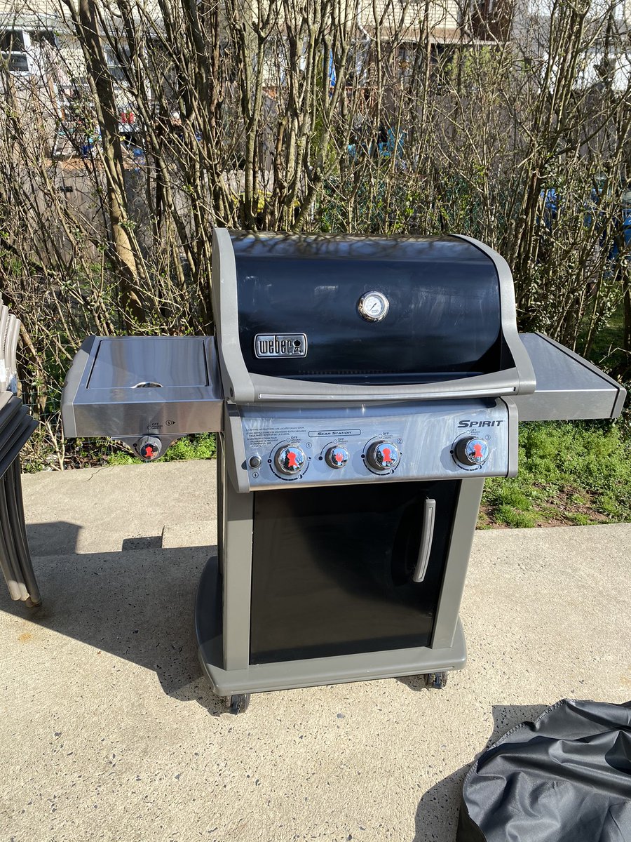 CDoc122's tweet photo. New grill. #cookingseason @WeberGrills https://t.co/OYF2YXwTlH
