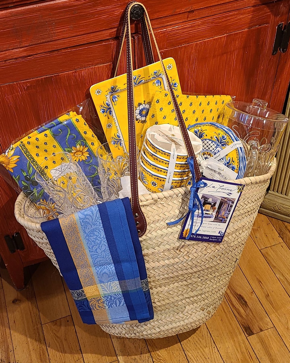 La Provence Basket!  Help support Plum Cove PTO :) app.auctria.com/Redirect/6bbb6…