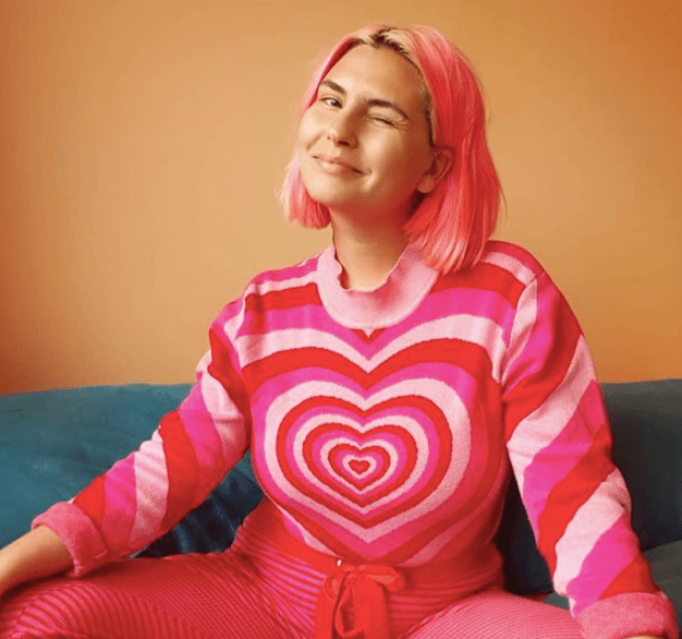 AdolescentUS's tweet photo. "Sex Ed: A Guide for Adults" fills in the all the gaping holes our sex-ed curriculums left behind.

Alice Garnett speaks with its author, sex-positive, body-positive icon Ruby Rare, for @lithiumagazine &amp; #adolescentcontent: https://t.co/gyWLgYpkqV https://t.co/rObYxiLXm5