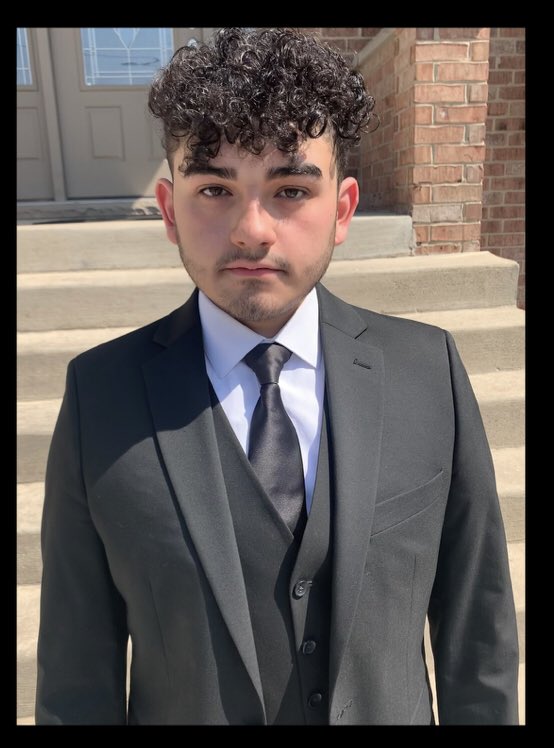 UA_Chicago's tweet photo. S/O to @KPMG_US intern Andrew from his mentor @SammyKRice! “The growth that I have seen from him in a matter of weeks has really blown me away...I am so impressed by him and I'm excited to see all that he accomplishes throughout the rest of his internship!” #OYJC #Chicago https://t.co/u4YMBouBHG