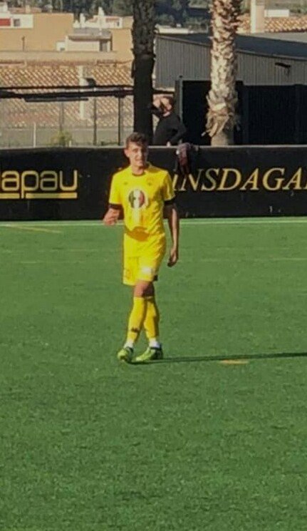 Josemi (@josemijose6) on Twitter photo #INFO 📰 El #juvenil <a href="/Raauulgarcia9/">Raúl García</a> cn buen DEBUT en #TerceraDivisión Gr.6E de 🇪🇸 <a href="/Vilamarxant_CF/">Vilamarxant CF</a> y TITULAR...
PURA MAGIA, lo de este chico!
<a href="/GolsmediaCVal/">Golsmedia Comunidad Valenciana</a> JUGADORAZO, JU-GA-DO-RAZO! #INFO 📰 El #juvenil <a href="/Raauulgarcia9/">Raúl García</a> cn buen DEBUT en #TerceraDivisión Gr.6E de 🇪🇸 <a href="/Vilamarxant_CF/">Vilamarxant CF</a> y TITULAR...
PURA MAGIA, lo de este chico!
<a href="/GolsmediaCVal/">Golsmedia Comunidad Valenciana</a> JUGADORAZO, JU-GA-DO-RAZO!