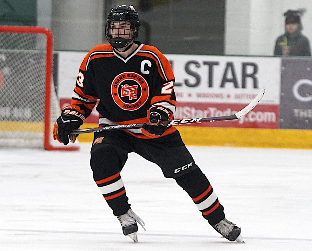 BHS

Congratulations to Grand Rapids defender Jack Peart, winner of the 2021 Mr. Hockey Award.