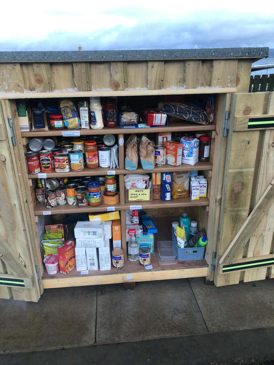 🍞 BREAD &amp; CAKES 🧁 
Tonight we have stocked the larder with some bread and cakes courtesy of Fortrose Co-op. These items are short dated and need used quickly so please help yourself if you can make use of the items - help stop good food going to waste! 😁