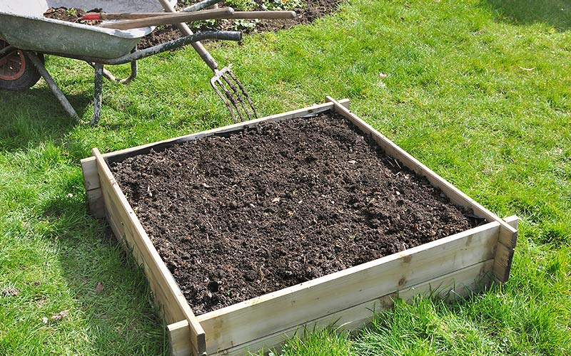 kingrealestate8's tweet photo. Don't be afraid to start small when it comes to #landscaping. #homeprojects  https://t.co/ERqA54alrv https://t.co/0xPvP0Lz00