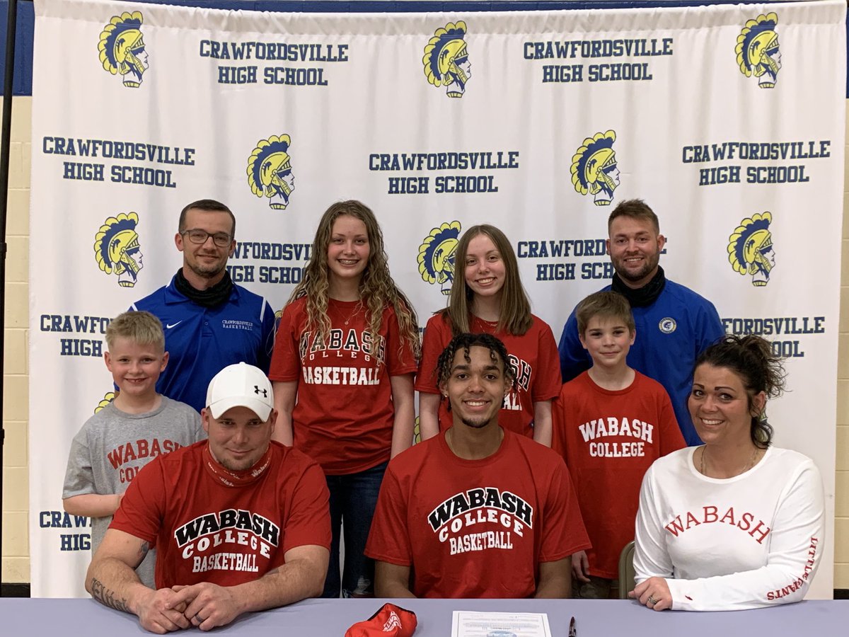 JJH146's tweet image. thankful and blessed to announce that i will be continuing my academic and athletic career at Wabash College 🔴⚪️