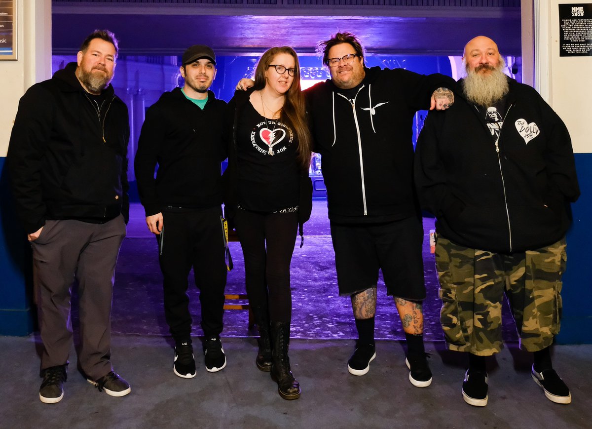 FionaFreeman07's tweet photo. #missinglivemusic #bowlingoforsoup  #BFSFAM  💞 https://t.co/gFGHQwUUli