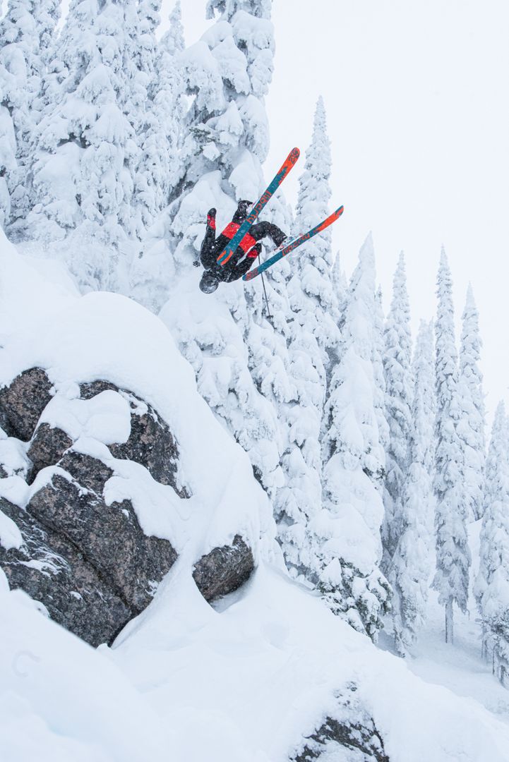 redresort's tweet photo. That's a wrap on the 20/21 season!🤘 Thank you to every single one of you who made this season possible.

Who is ready to shRED 21/22?

⛷ RED Athletes Soleil Patterson, Kole Harle &amp; Jeff Ashton | 📸 Ashley Voykin | #REDresort #REmountain https://t.co/LjCmCUKiEQ