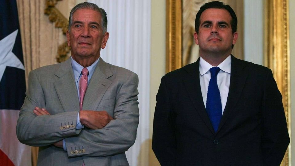MrLuisRamos's tweet photo. La familia Rosselló se han caracterizado por ser excelentes administradores, con obras, visionarios y luchadores incansables por la #ESTADIDAD  . Segundos de NADIE: Felicidades en su dia a Pedro Rosselló !!! https://t.co/3V8XaCQphn