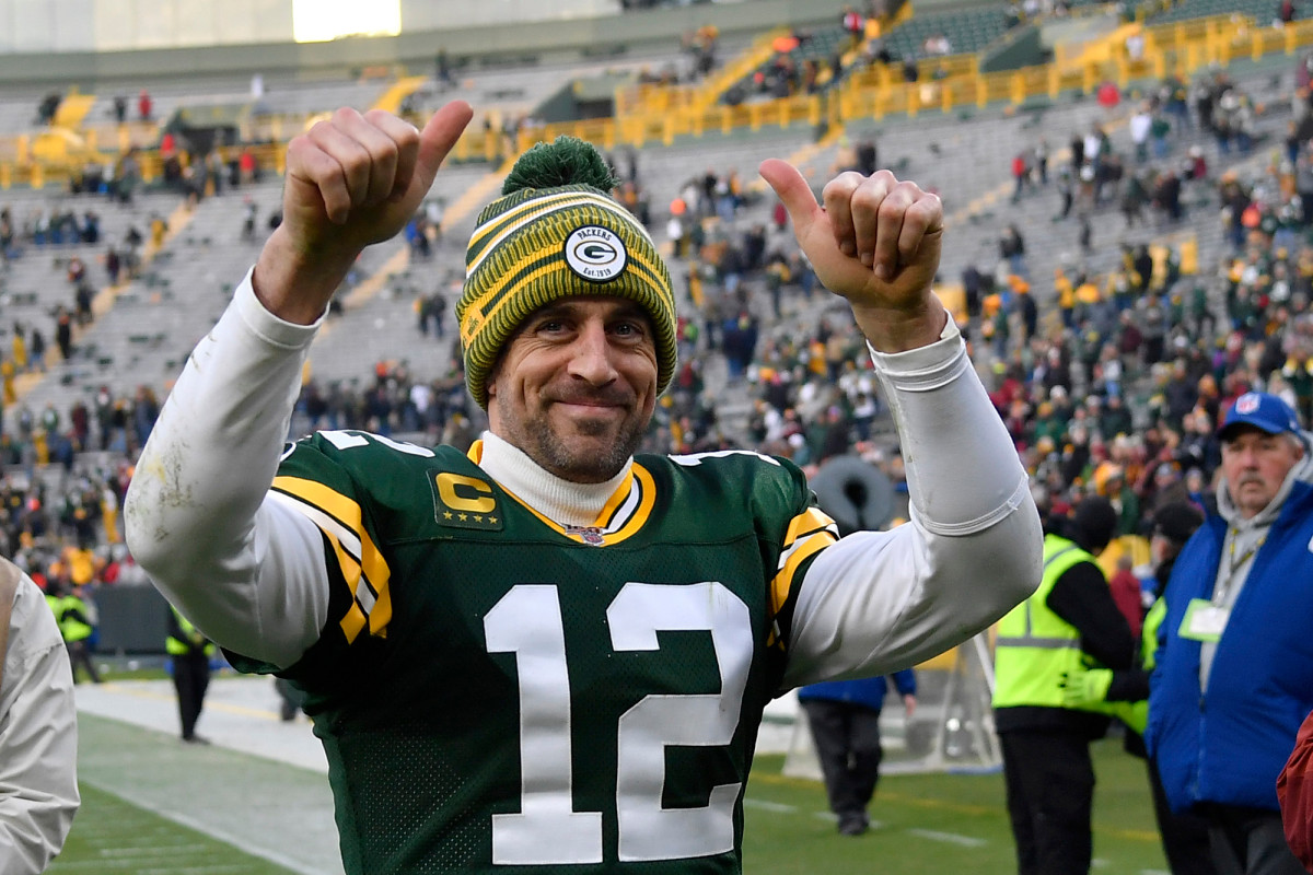 Aaron Rodgers would 'love' to be full time 'Jeopardy!' host