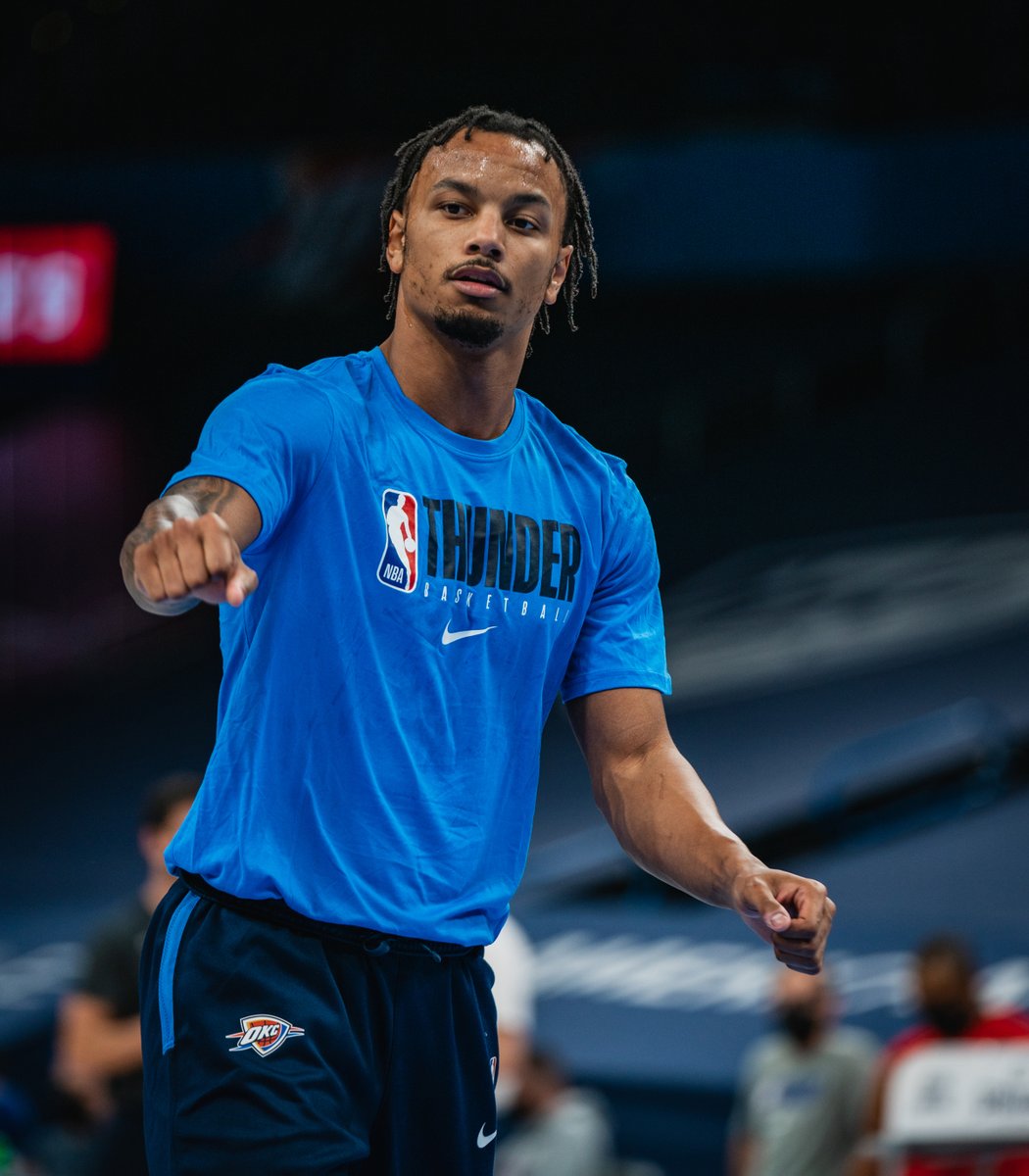 okcthunder's tweet photo. The new guys are available to play tonight ⚡️ https://t.co/TjGPXB1LuN