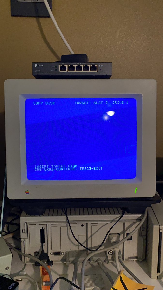 RealActorRob's tweet image. 5 megs of RAM in this bad boy. #IIgs #Apple @stevewoz 512k dedicated to disk CACHE. Crazy. #ProDOS