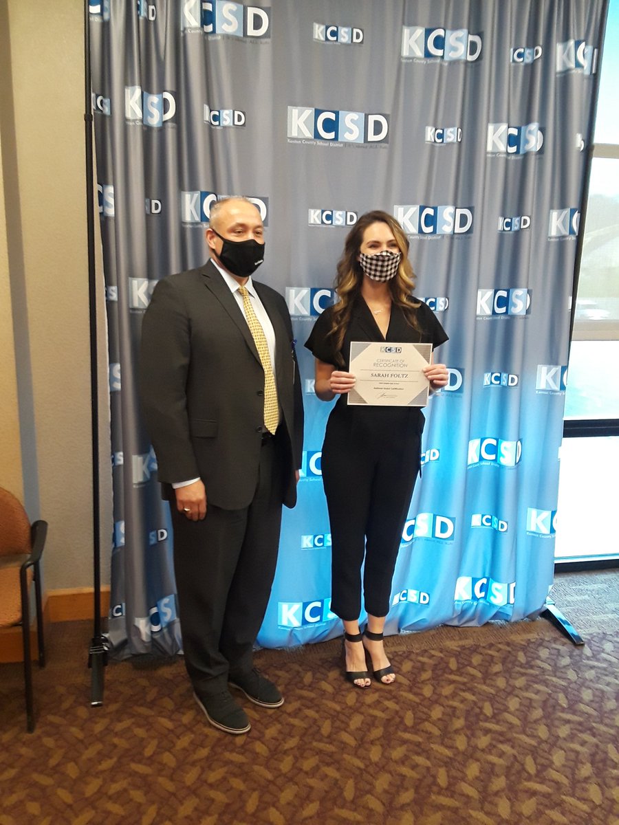 DixieHeightsHS's tweet photo. Congratulations to Ms. Sarah Foltz (Guthier) for being recognized at @TheKCSD for earning National Board Certification.  A tremendous honor by only 3% of teachers nationwide.  #colonelpride #greatdayatdixie #purpose #ownyoureducation https://t.co/f0tc2IuIYI