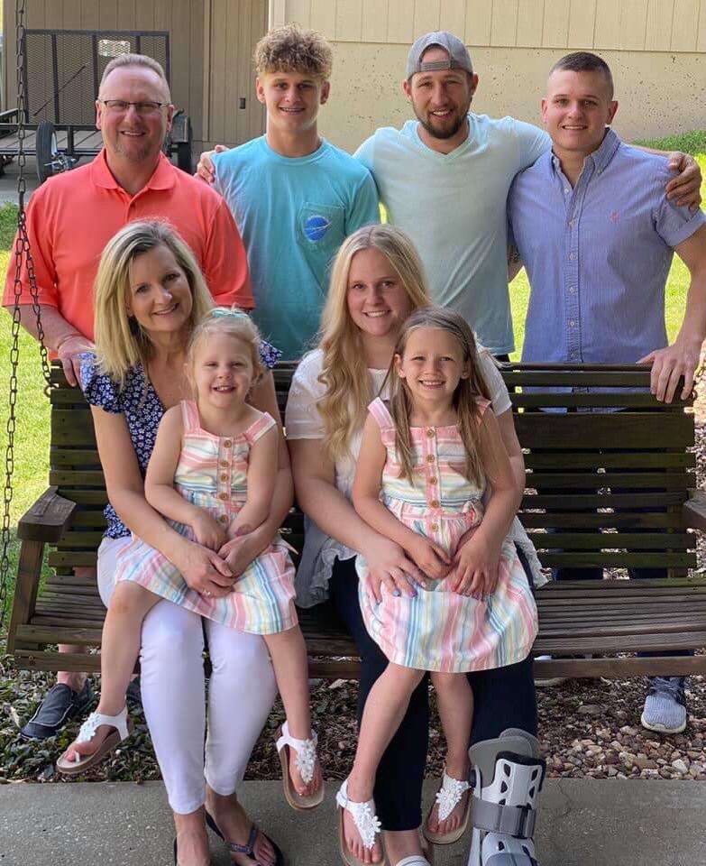 ATOUCM's tweet photo. Alpha Tau Omega would like to wish everyone a (late) Happy Easter! https://t.co/Yz6iIjYrx0