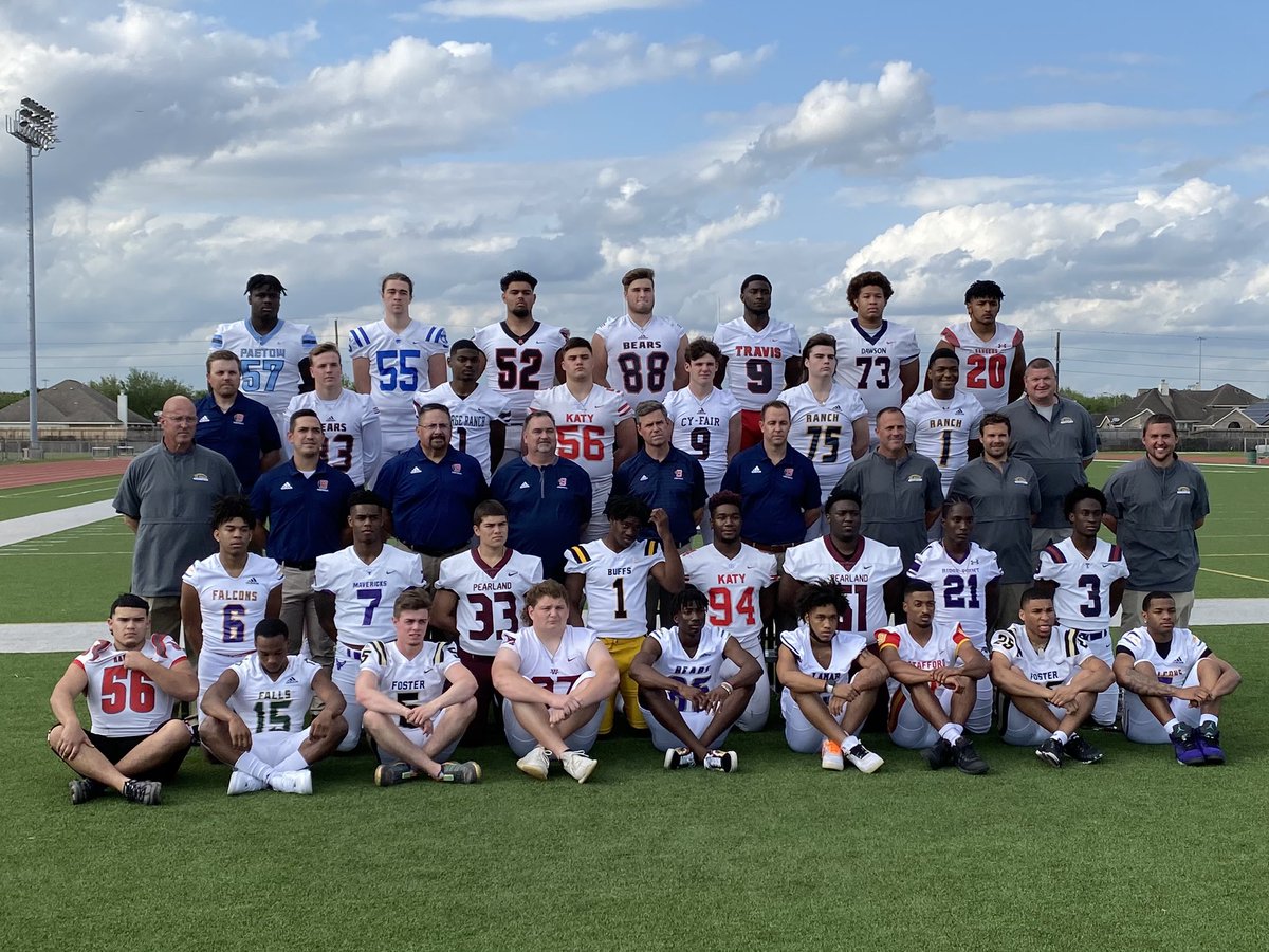 CoachRaffield's tweet photo. 2021 @BayouBowlGHFCA West Team! https://t.co/U3sqSRZKtS