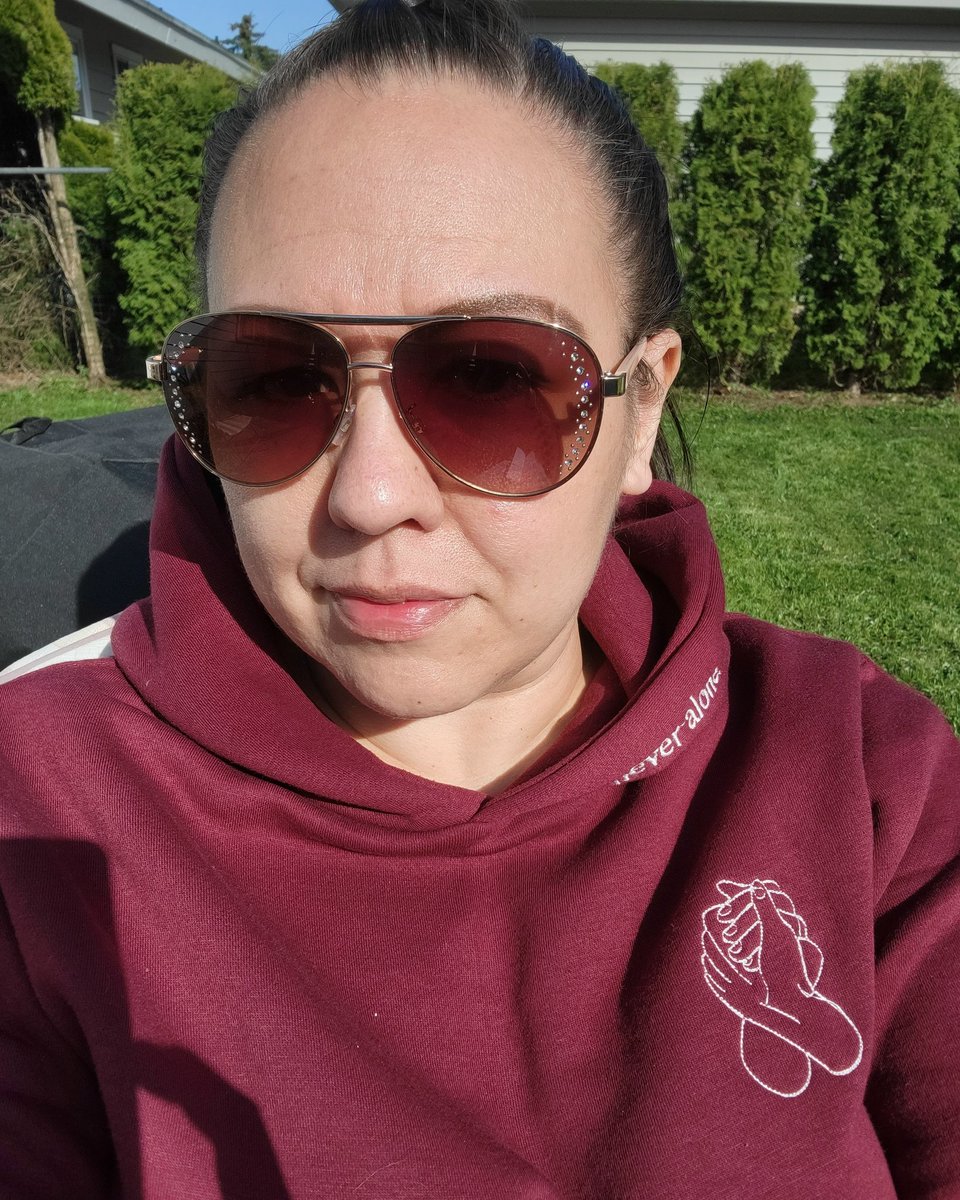 elyawhite's tweet photo. It's bright. BUT it means I get some vitamin D and fresh air while reading for school. I'll take it!
@goUFV @werneveralone @TallPaulsLife #University #ItsBright #ItBurns #Spring #Abbotsford https://t.co/twHzirrRJ9