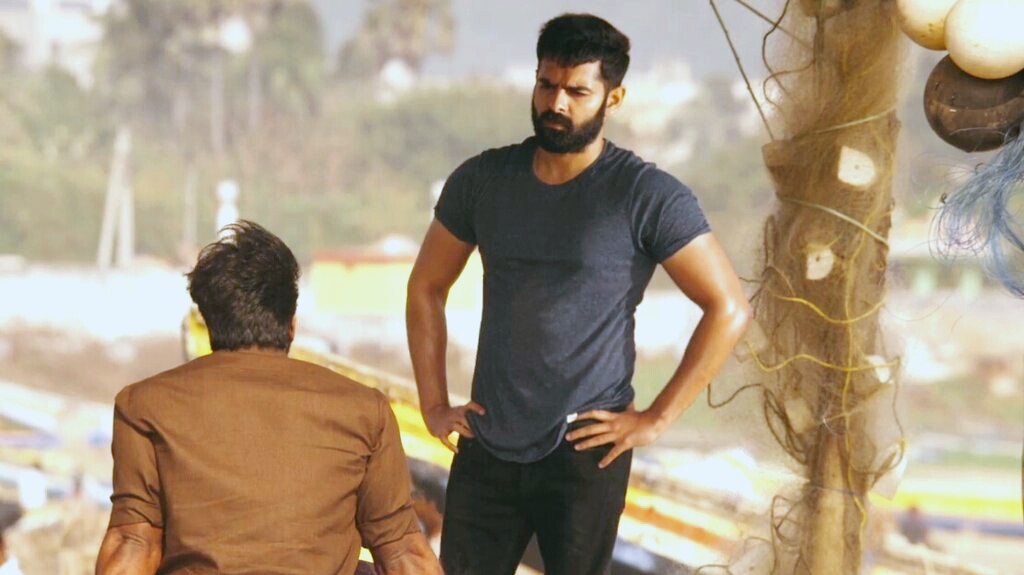 SankarSree3's tweet photo. FDF ke Fix,
Ee Combo Teeddhamani π
Finally Got it π
#REDTheFilm @ramsayz
#UstaadBlockbusterRED https://t.co/vXF7kNduhQ