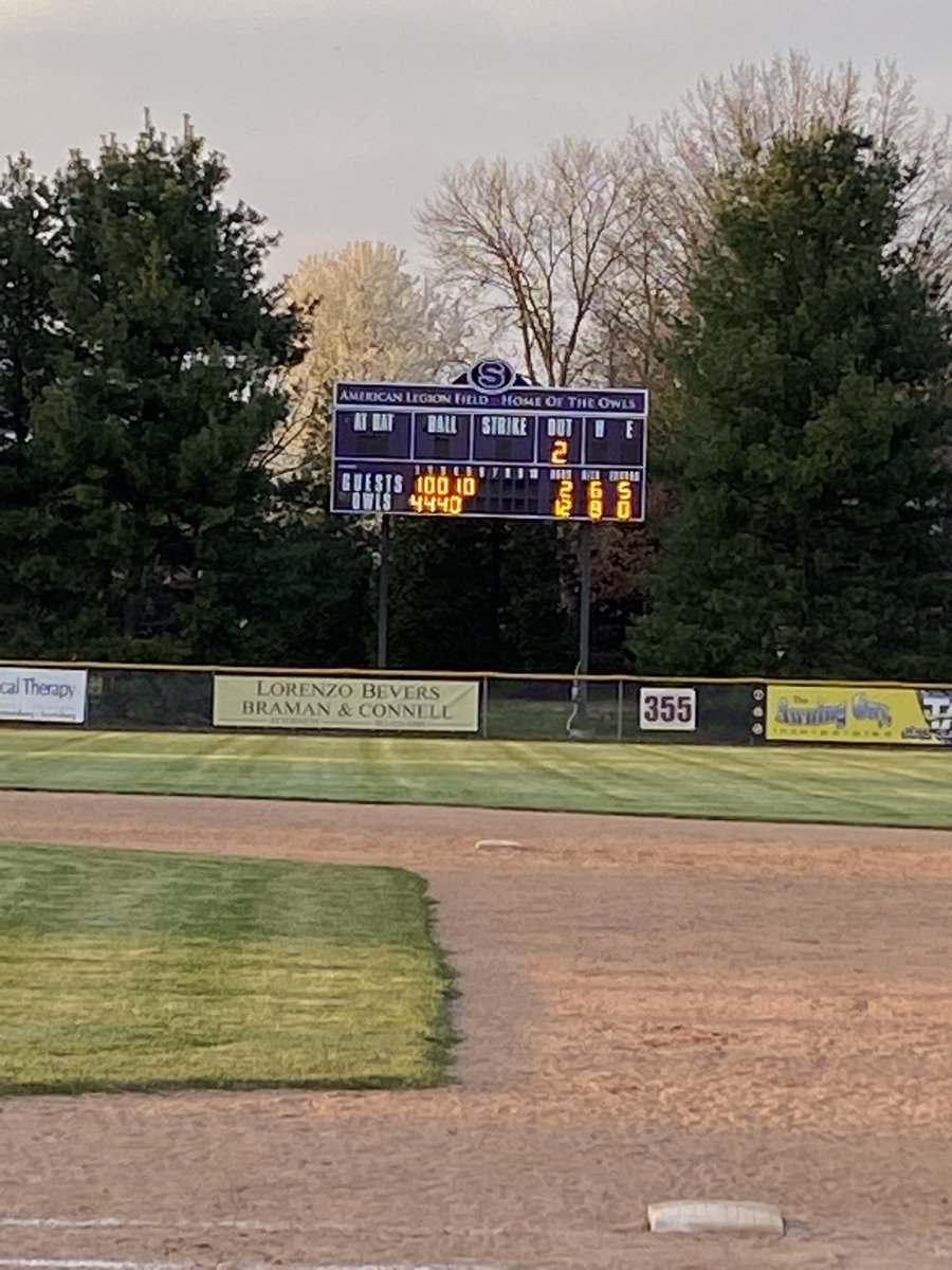 SHSOwlsBaseball's tweet photo. Big night for the Owls. Varsity beats Brownstown 12-2 and the Purple Team beat Columbus East 11-5. https://t.co/4yotiDAAzb