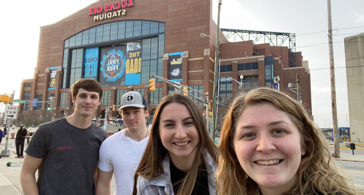 abby_manikowski's tweet photo. #finalfour https://t.co/Z36m9DJpq5