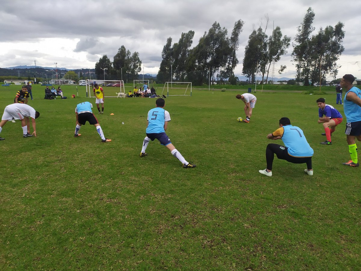 LaAcademiaSC's tweet photo. Partido de preparación ante Engativá F.C ⚽ 

No te quedes fuera de este gran club.
Vamos LaAcademia 🇨🇴
#VamosAKD https://t.co/WMerG8aSjC