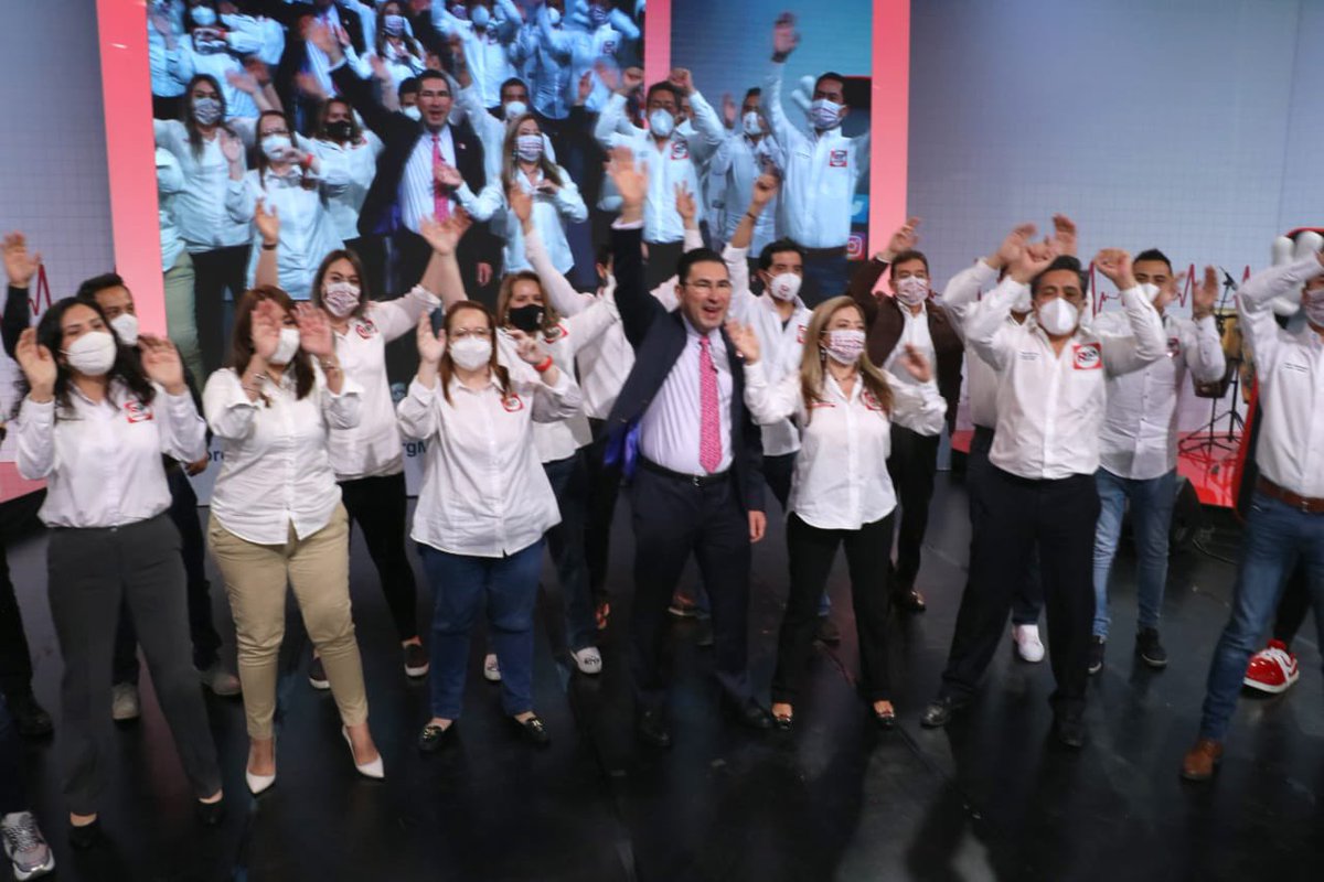 JFernandoGS's tweet photo. Ayer arrancamos nuestras campañas a nivel nacional con un mitin digital donde todos los estados mostraron su fuerza. 
Gracias a todos los progresistas del país que lo hicieron posible! 
Un millón de personas conectadas se dice fácil, pero no  lo es. 
#VotaRSP
#SanaraMexico https://t.co/0RmCIiSDQV