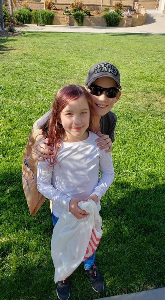 I hope you had a nice Easter. Saturday I got to see 4 hockey games (each kid had 2), and Sunday I finally got to surf, and, YES...(of course) we did the requisite Easter Egg Hunt (Layla insisted!)