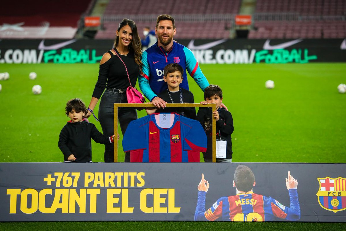 amarcha007's tweet photo. Messi Family's
#Messi768 https://t.co/cGBOrjwhYp