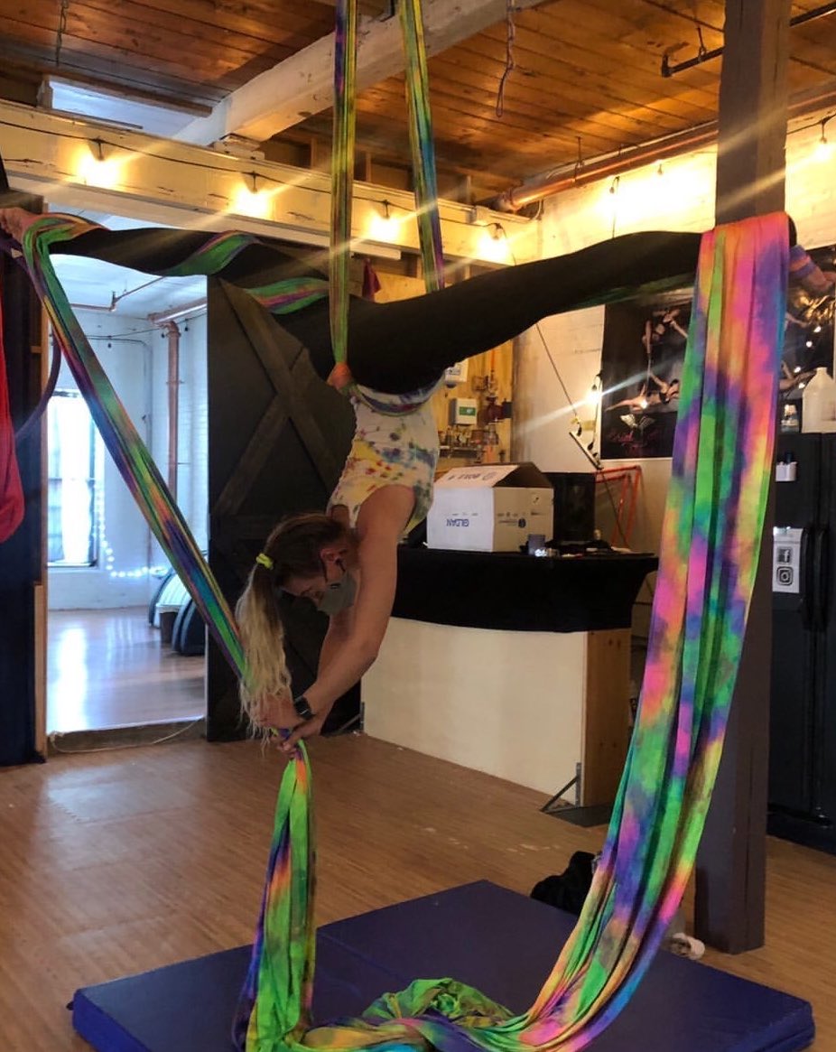 kat_xxxotic's tweet image. Can’t believe how splitty my Rebecca split split is looking 😍 #practiceisprogress #bendy #stretchit