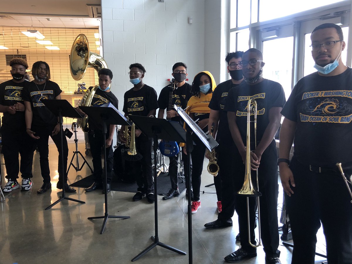 Artsdriven's tweet photo. Stop the press... typing so fast, I shaved 10 years off of Booker T Washington’s legacy of excellence. He would have been 165 years old today! Our Jazz Band did a phenomenal job under Music Director, Malik Newman. @_cphilli2 @btw_orchestra @HoustonISD #SuccessTheWashingtonWay https://t.co/ywVHdW5o20