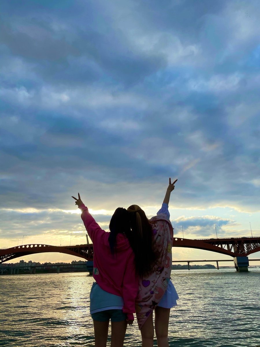 RBW_PURPLEKISS's tweet image. [#채인] 고은 언니와 행복한 힐링🫂💗