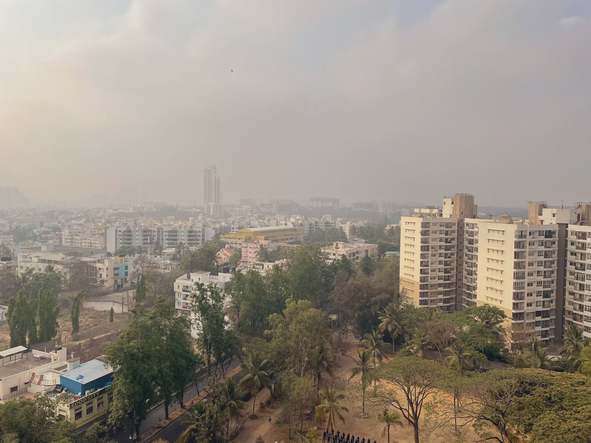 JayanthiDesikan's tweet photo. Wow lovely chill weather on a April morning after long - Bengaluru - hope this continues😀 #Bengaluru https://t.co/HFliOWOIxl