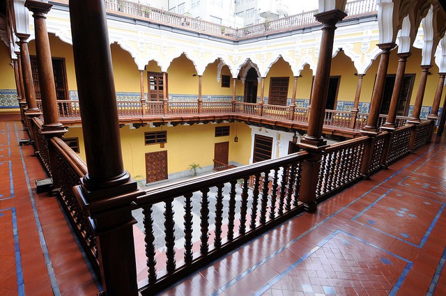 We're visiting the Palacio de Torre Tagle (Torre Tagle Palace) in Lima, Peru this evening, the home of the Peruvian Ministry of Foreign Affairs. It was commissioned in either 1715 or 1730 (I guess there's some disagreement as to the year) to be the home of the then treasurer.....